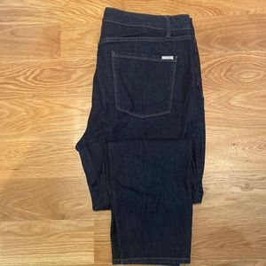 Dark denim ankle length jeans